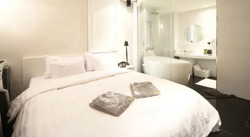 Echae Hotel 3 Sinchon