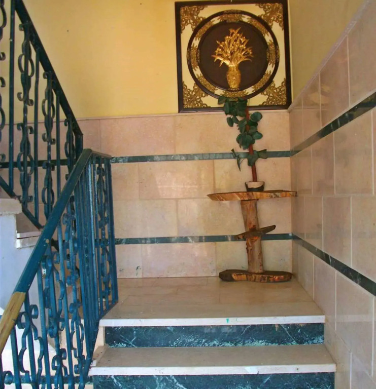 Farida Apartments