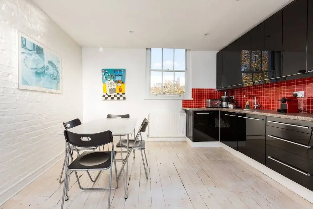 Exquisite and Chic 2 bed 2 Bath Flat in Chelsea
