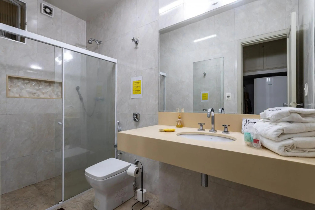 Pineapples BR403 - Apartamento 2 quartos em Copacabana 300m da praia