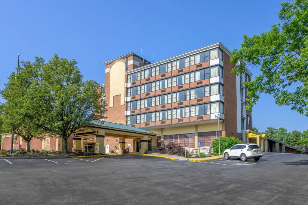 Clarion Hotel Lebanon-Hershey East
