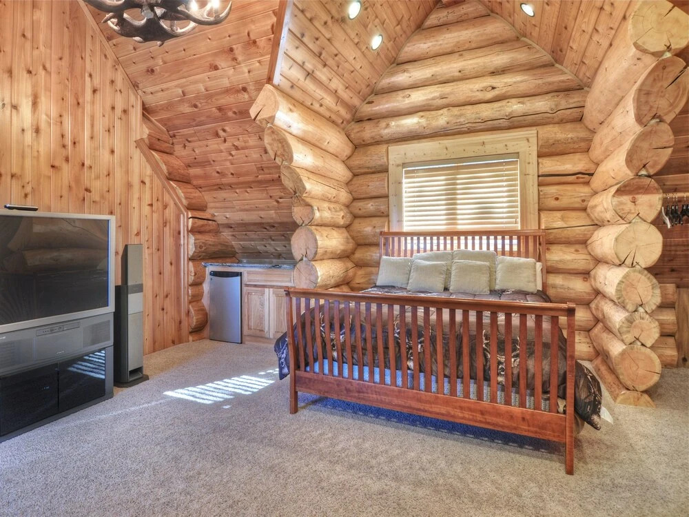 No. 46 High Timber Log Estate - 5 Br Home