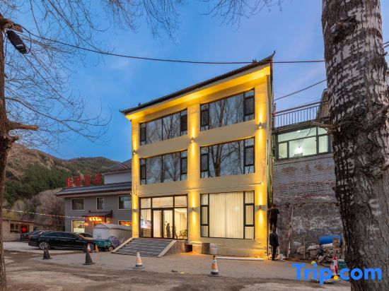 Wutai Mountain Shengmiaochu Homestay (Baiyun Temple)