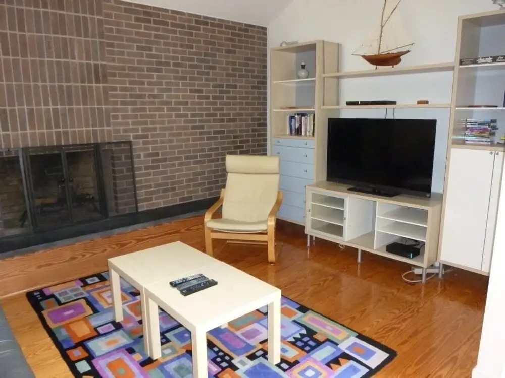 Family-friendly Sail Away Home With Billiard And Built-in Spa On The Deck 3 Bedroom Home by Redawning