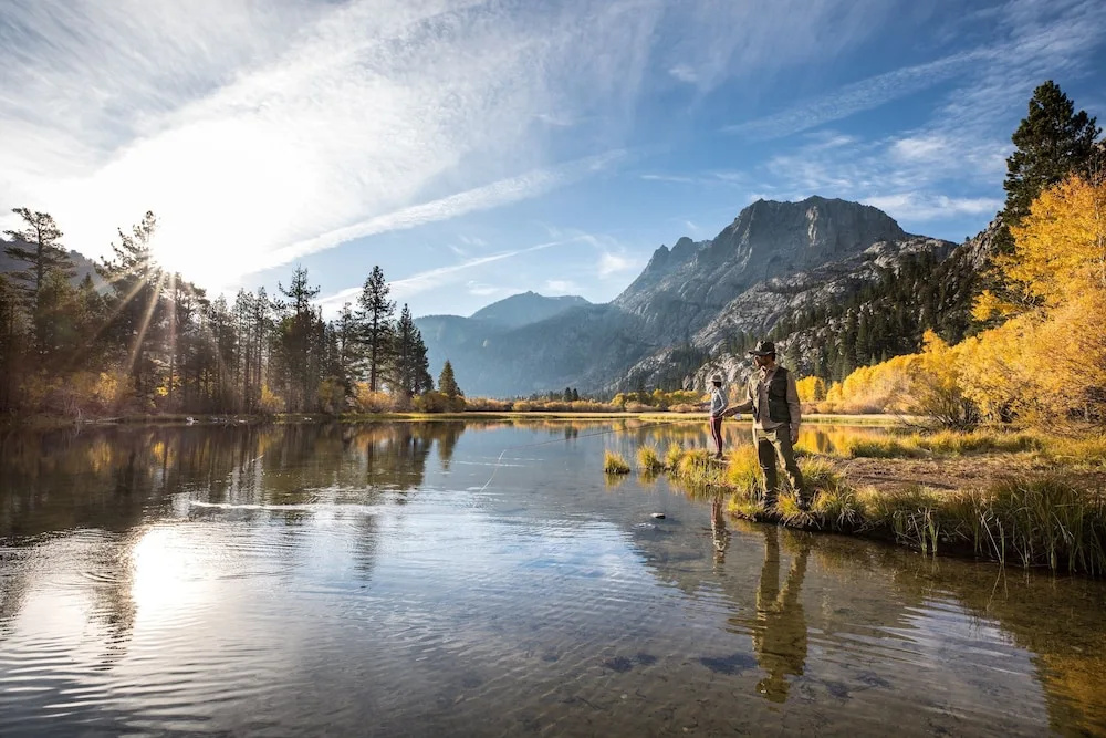 Mammoth View Villas 40 Walk to The Village Gondola, Private Grill and Washer Dryer by RedAwning