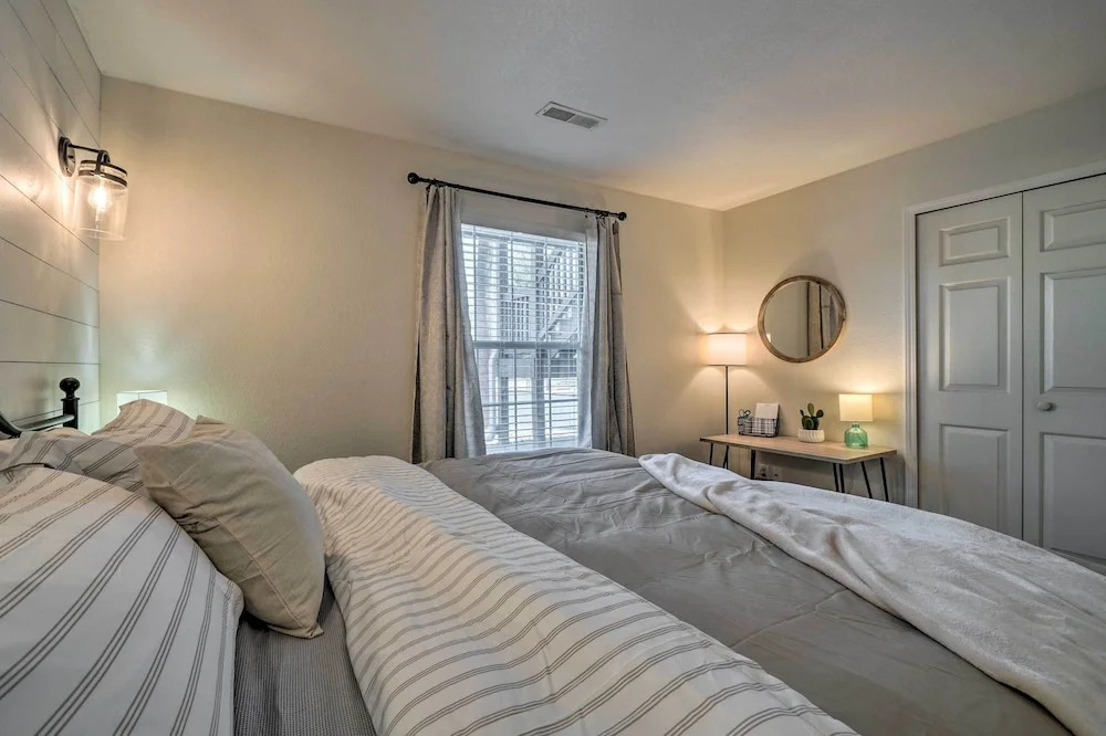 Branson Condo w/ Community Amenities: Near Dtwn!