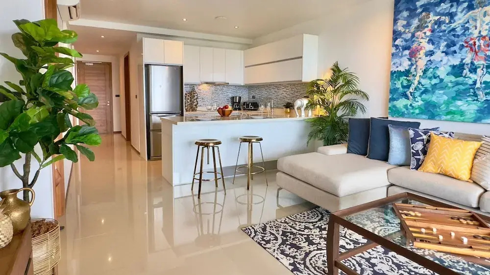 Hillside 2BR Seaview Pool Gym C258