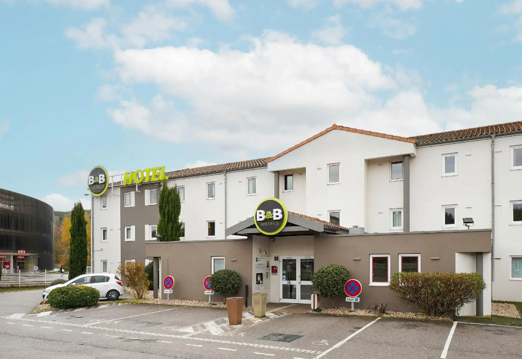 B&B HOTEL Aix-en-Provence Pont de lArc