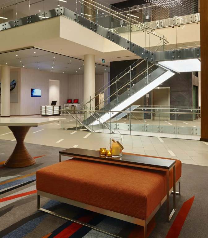 Calgary Airport Marriott In-Terminal Hotel