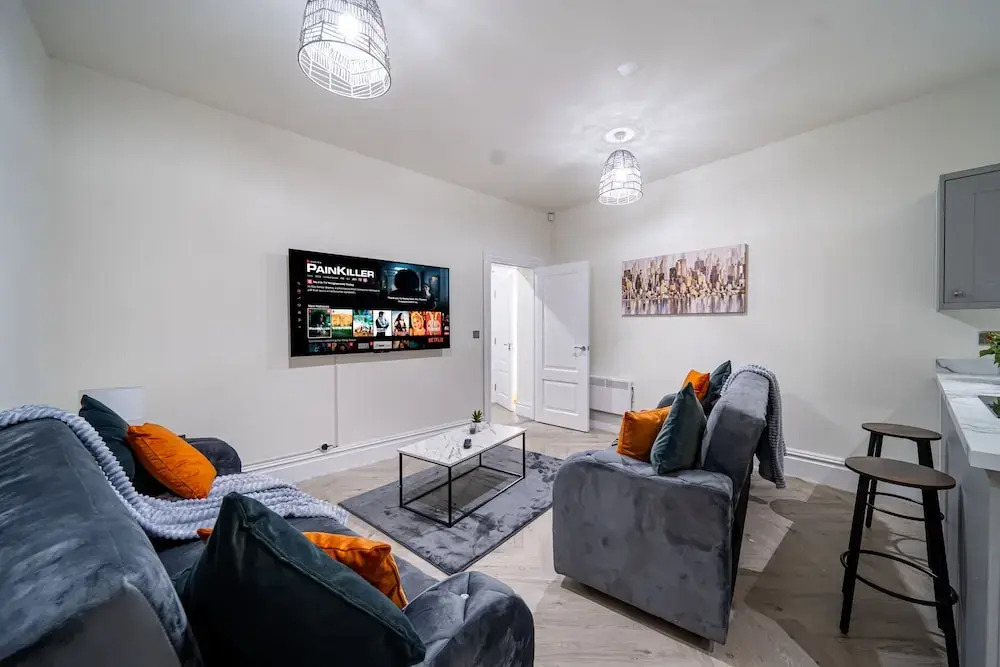 Hayy Collection Townhouse Living at Cliff Oaks