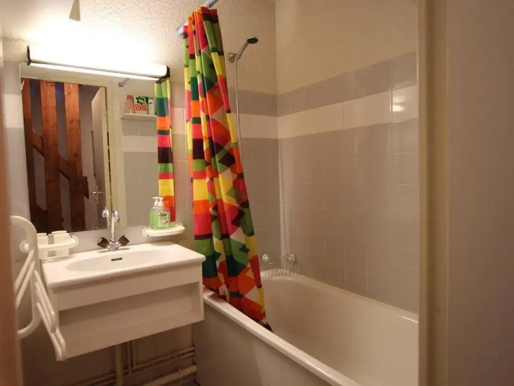 Appartement Montgenèvre, 4 pièces, 6 personnes - FR-1-330D-113