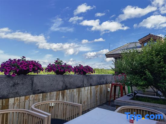 Changbai Mountain Nashan Holiday Hotel