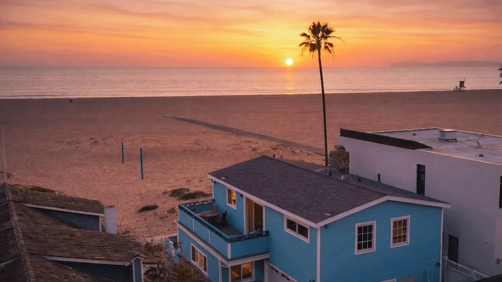 Oceanfront Atelier by Avantstay Beachfront Balboa Peninsula Escape