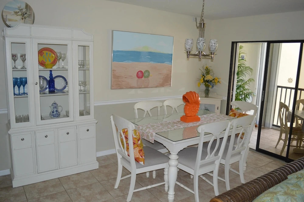 Cove II 521F 2 Bedroom Holiday home By Midnight Cove II