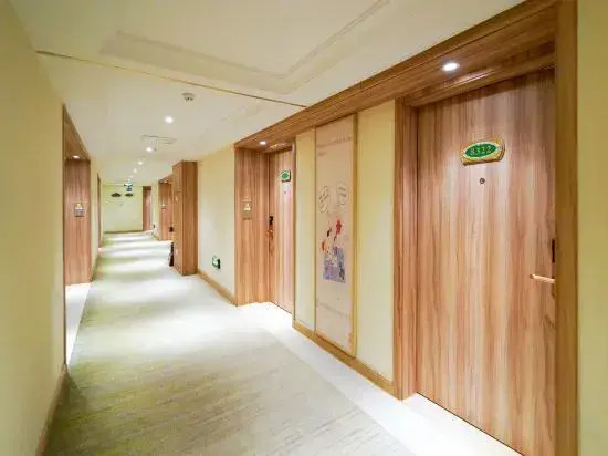 Vienna 3 Best Hotel (Linyi Luozhuang District Government Shuangyue Lake)