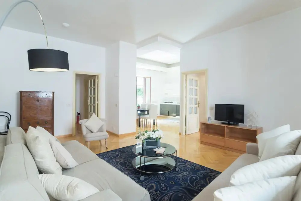 Monti Colosseum Accommodation