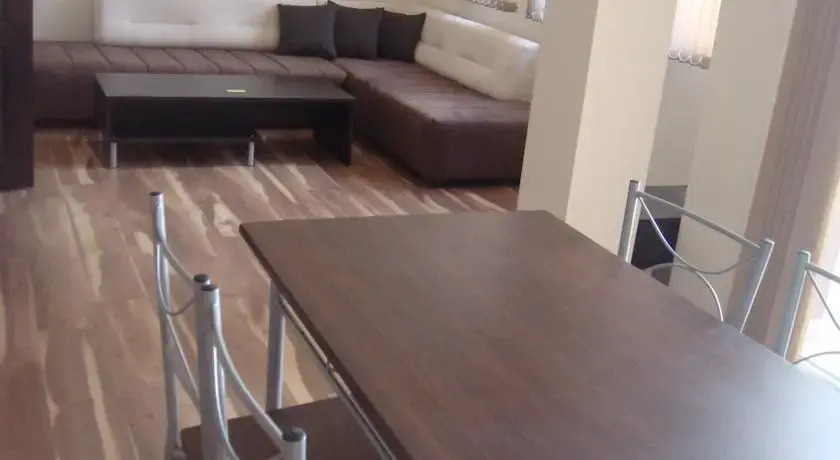 Ivatea Family Hotel