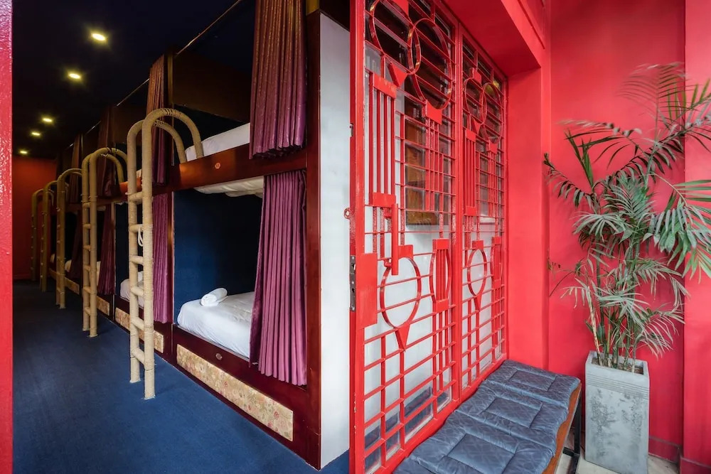 The Red House - Hostel