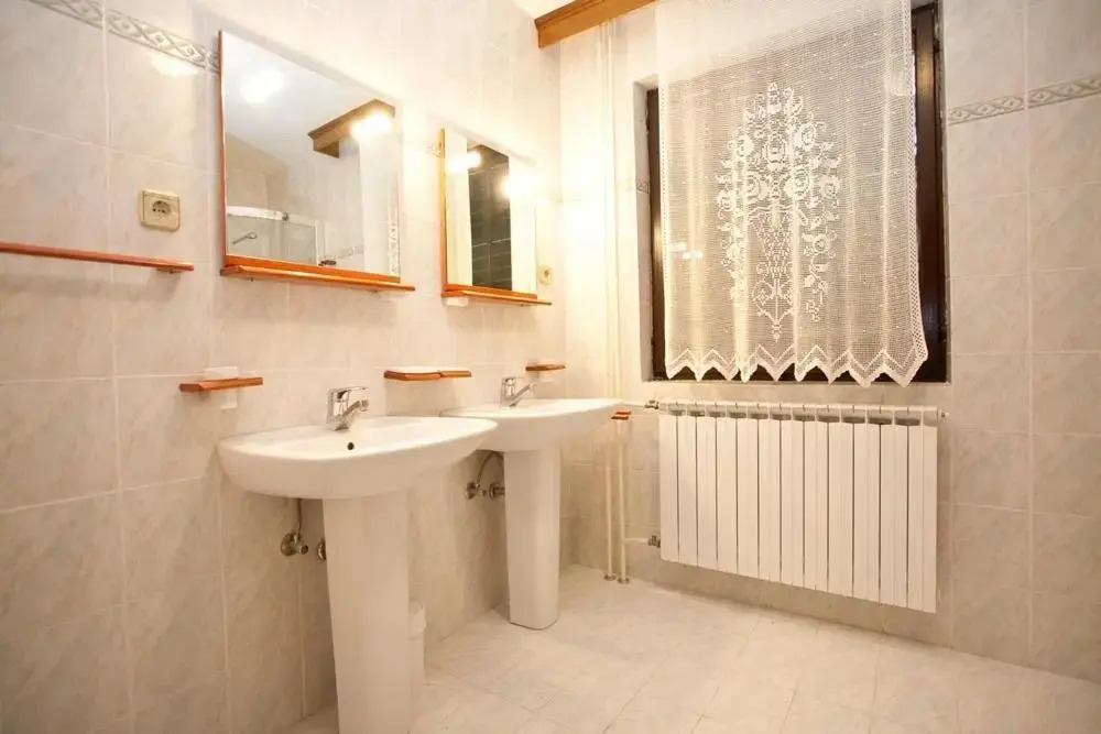 Apartments Fugosic