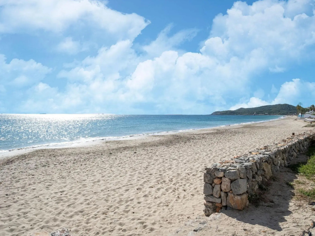 Charming Apartment in Ibiza-stad Near Seabeach