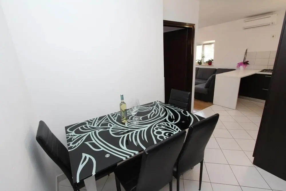 Apartments Tena