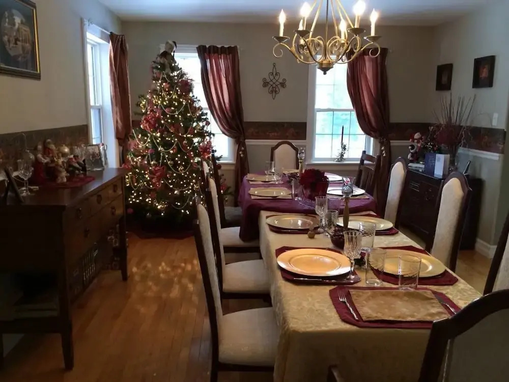 Snowflake Manor Bed & Breakfast