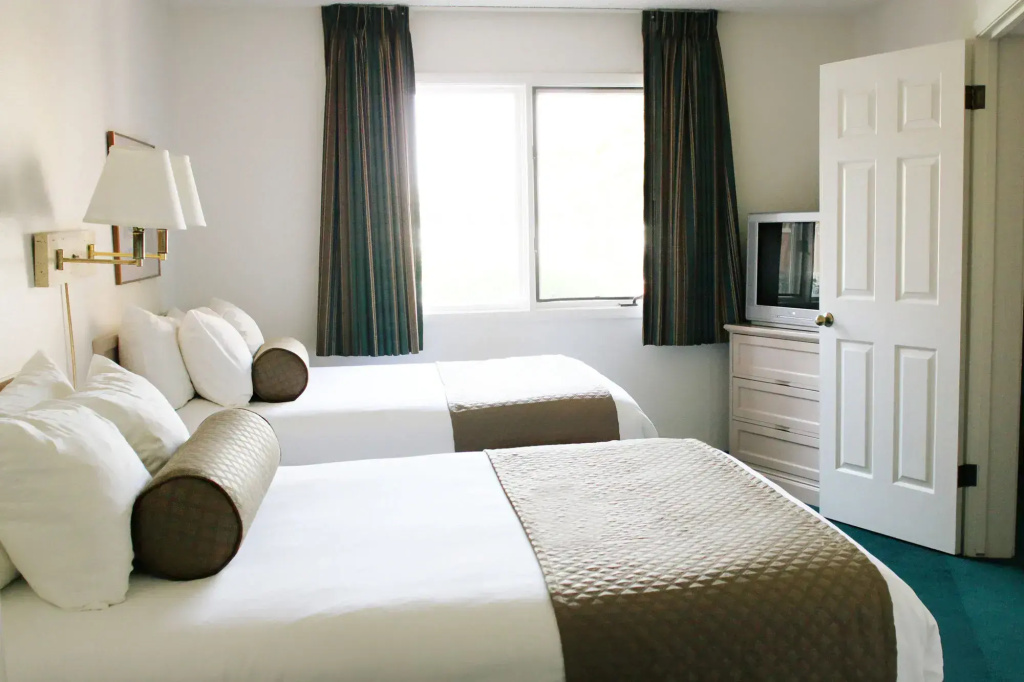 Windmill Suites Surprise - Phoenix, an Ascend Collection Hotel