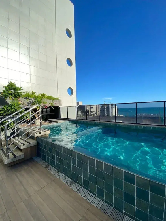 Edificio Promenade II Apt 205