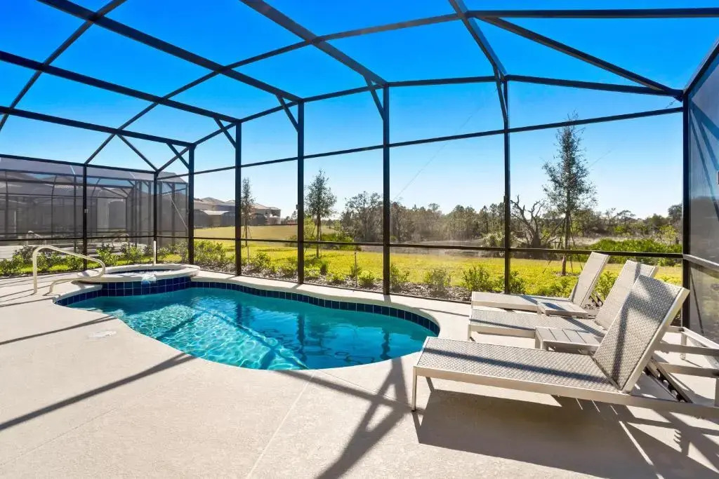 7663 Oakmoss Loop