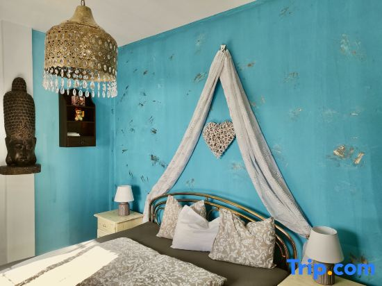 Peaceful natural gem with wide ocean views