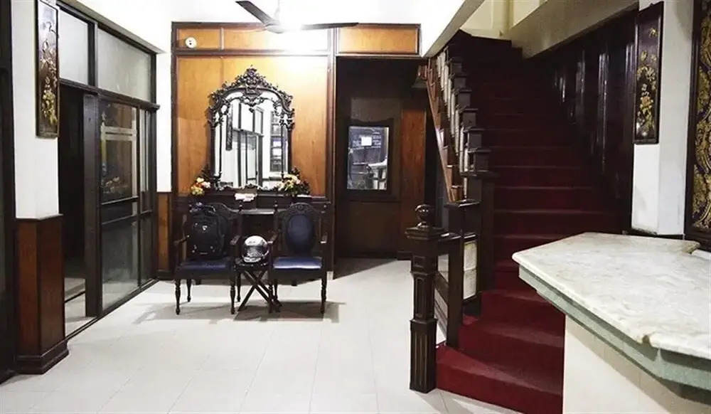 Shamrock Hotel