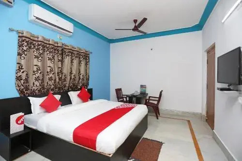 OYO 15504 Maa Banadurga Guest House
