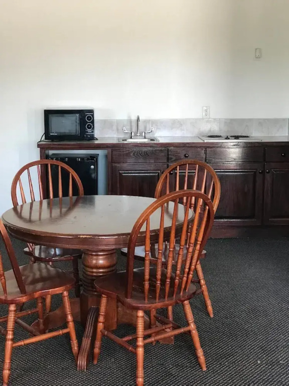 Texas Inn & Suites