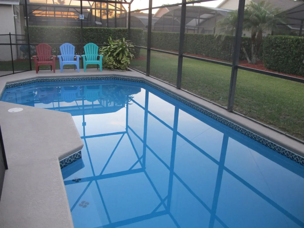 Lake Berkley 7BR Pool Home LB988