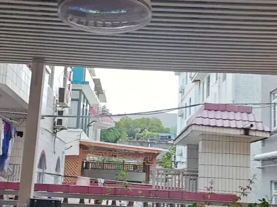 Guanhu No.6 Xiaozhu Homestay