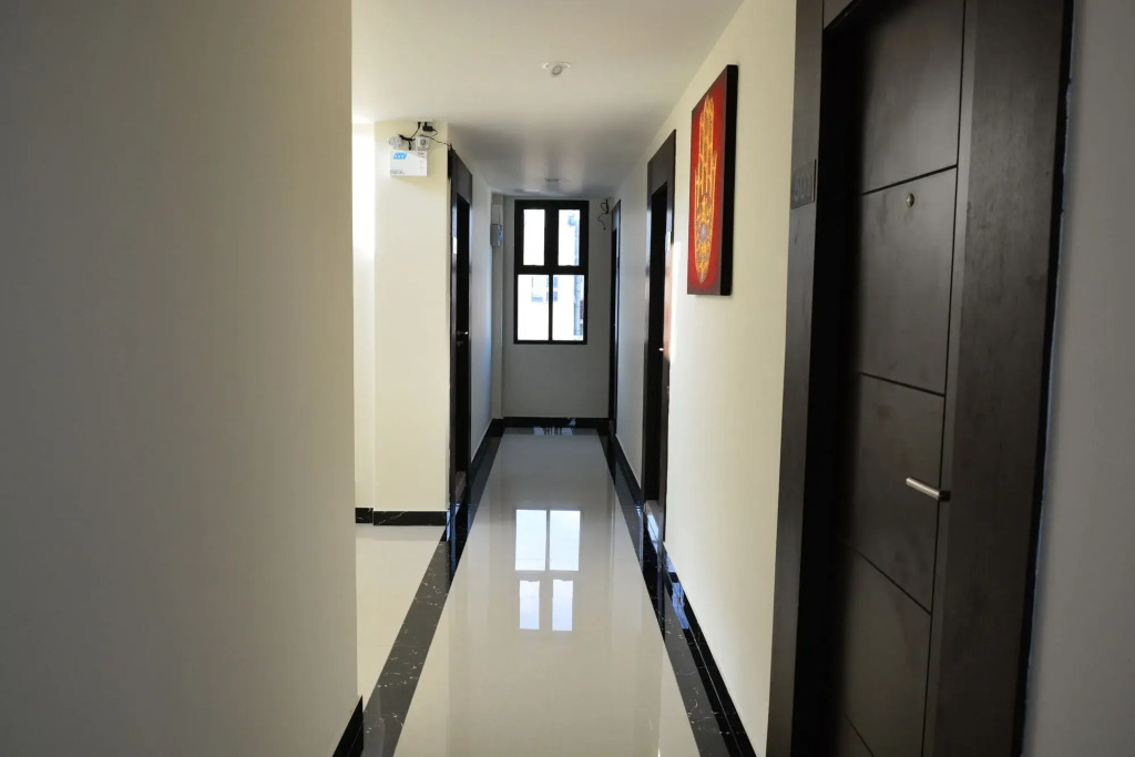Adamaz House