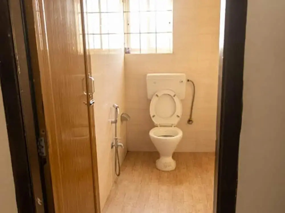 Malini Homes - Food & Lodging