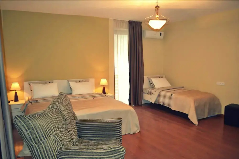 Motion Hotel