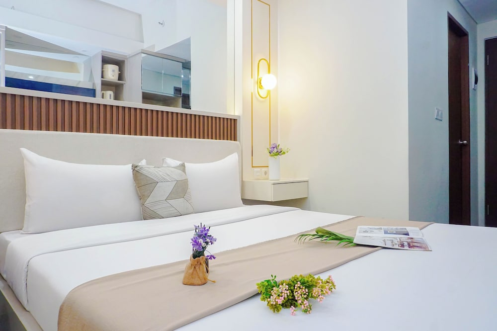 Compact And Functional Studio At Apartment Transpark Juanda Bekasi Timur