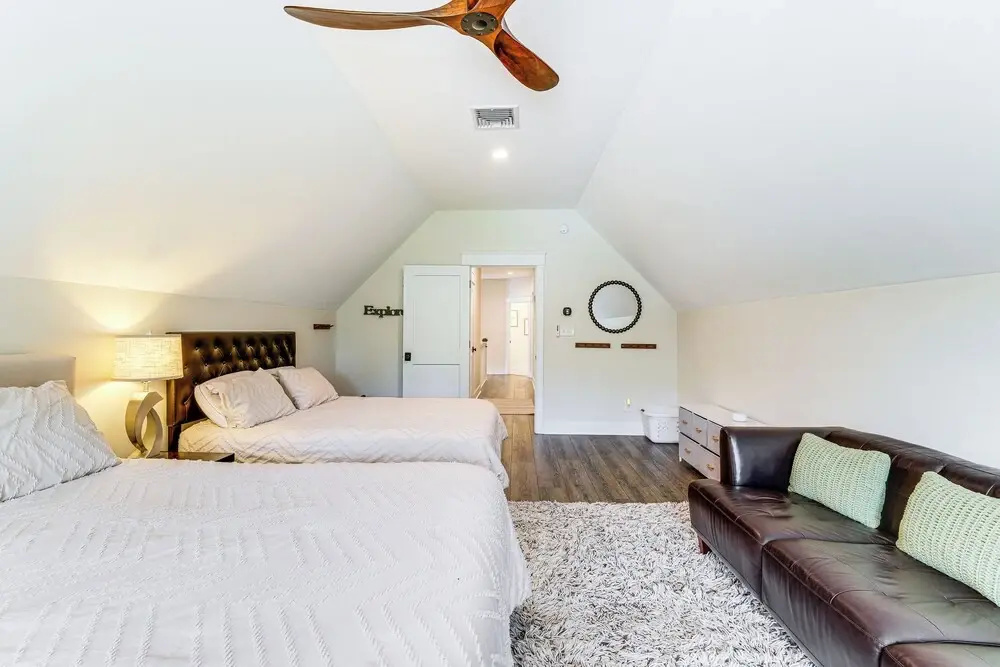 Private Sauna & Game Room: Lakefront Moneta Gem