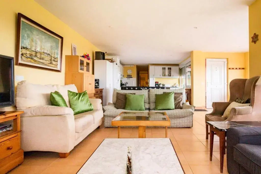 House with 5 bedrooms in Cantabria with wonderful sea view enclosed garden and WiFi 50 m from the beach
