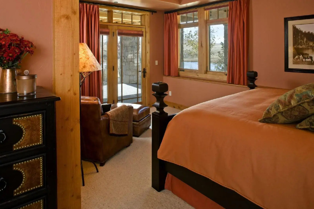 Grey Cliffs Ranch