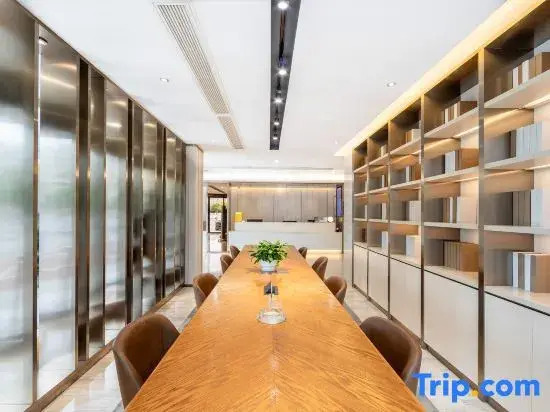 Yilu·SiJi Hotel （Pengtai Department Store,Jinhui Middle Road Yichun Gao'an City ）