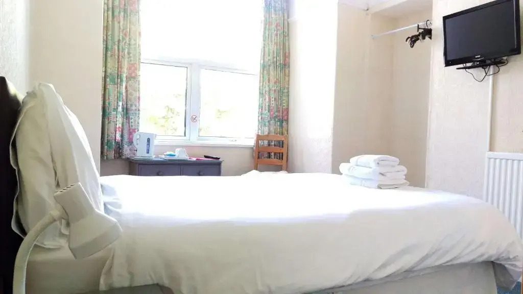 The George Guest House