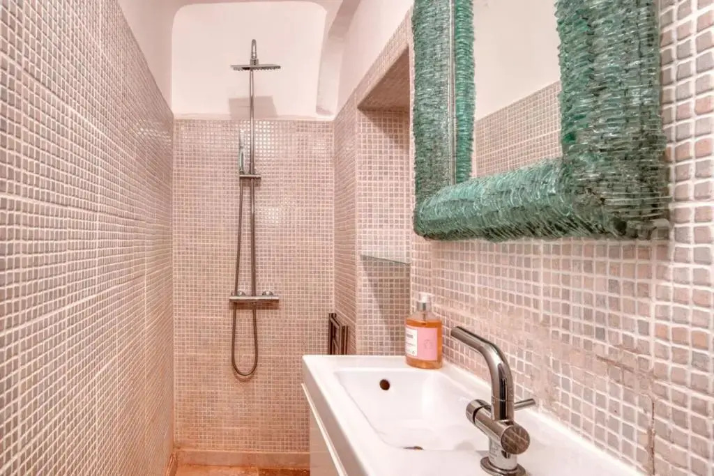 Furnished apartment with balcony in the center of Aix-en-Provence