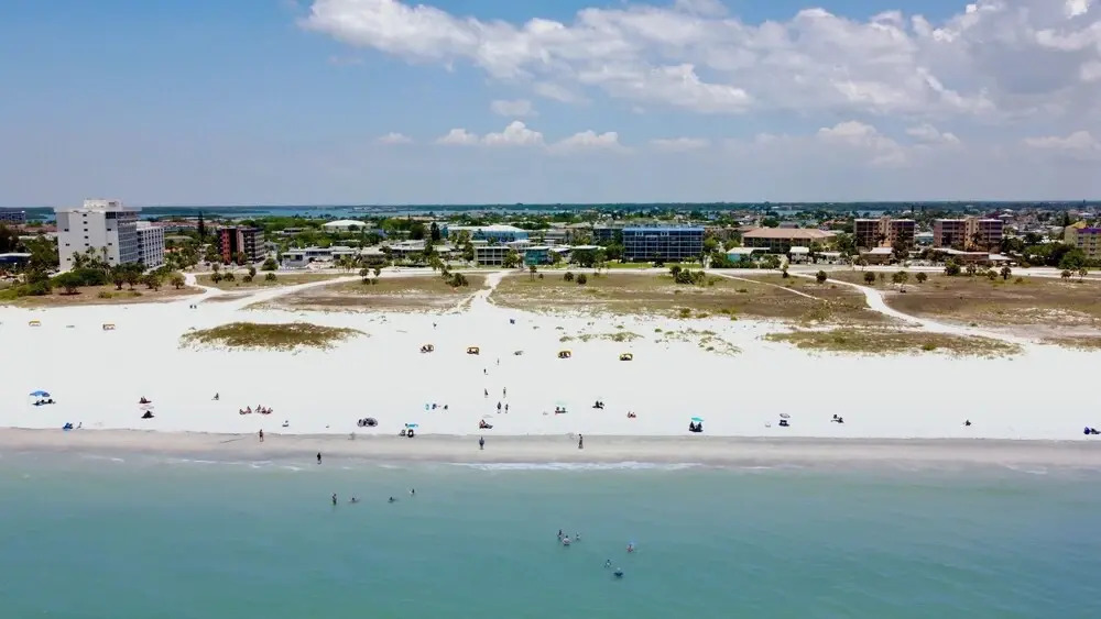 Tropic Terrace #23 - Beachfront Rental Condo by RedAwning