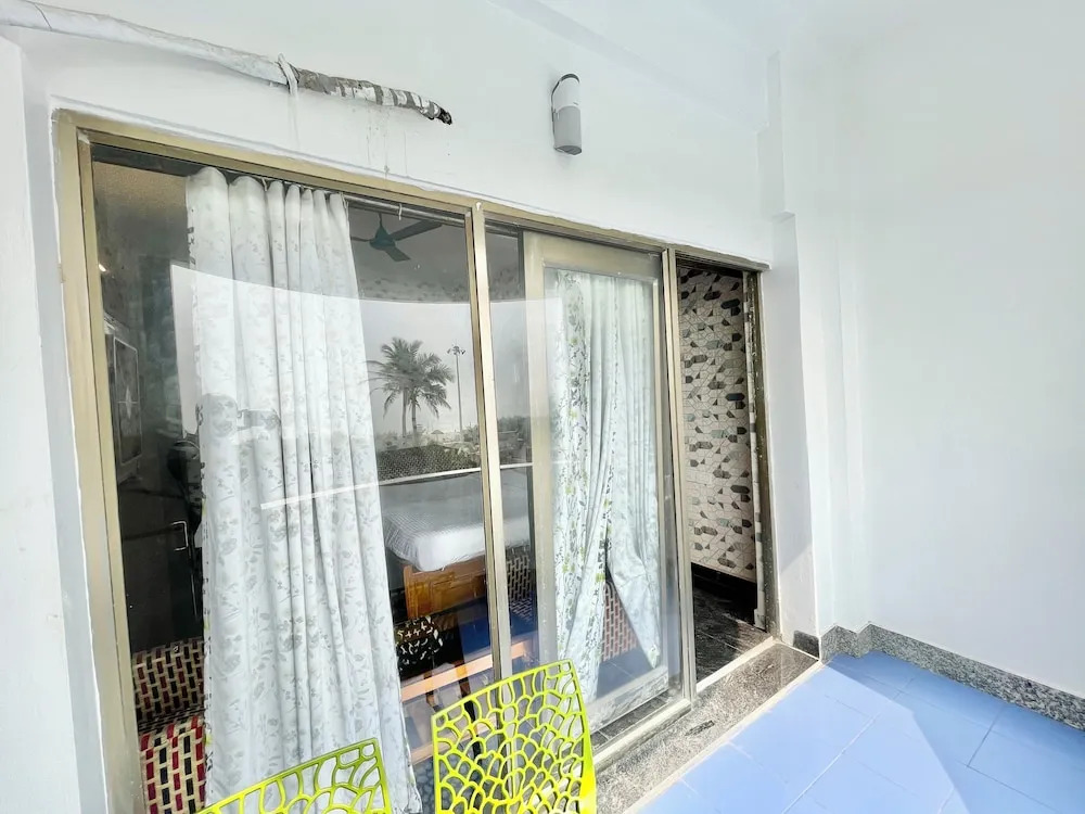 Hotel V-i sea view - Puri
