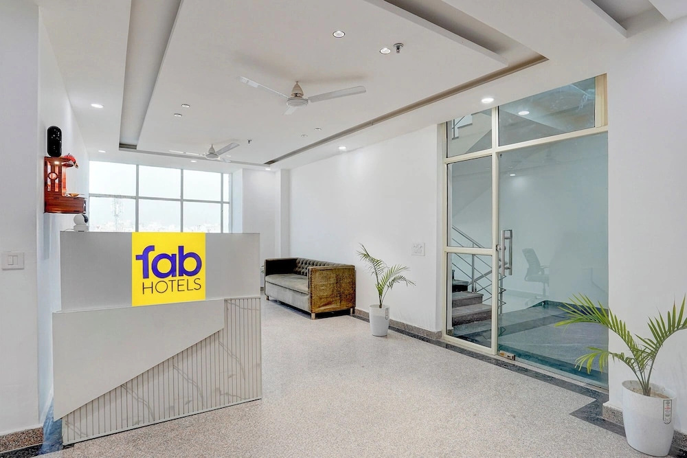 FabHotel Cozy Stay