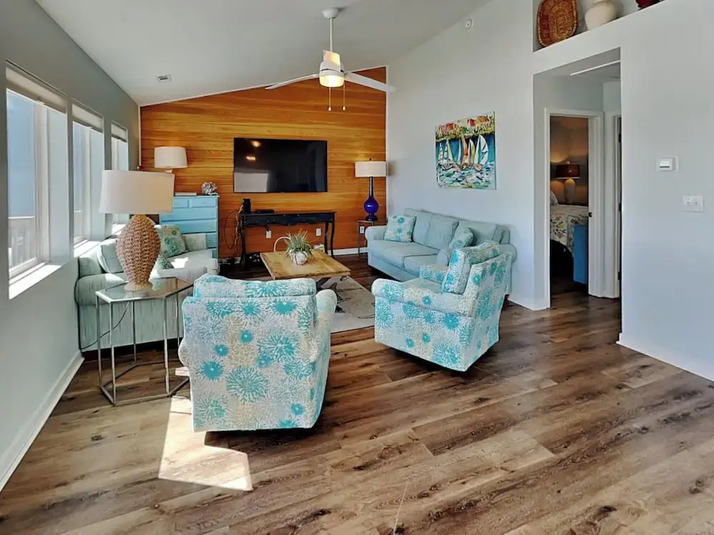 A Grande Green by Topsail Realty
