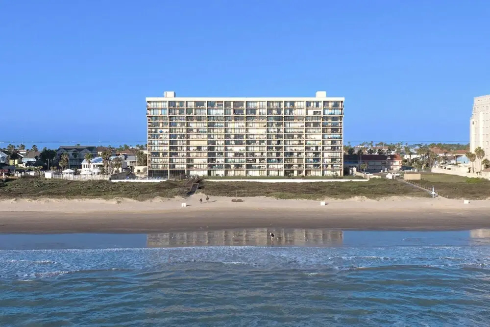 Beachfront 2BR on 10th Fl: Suntide III - Unit 1004